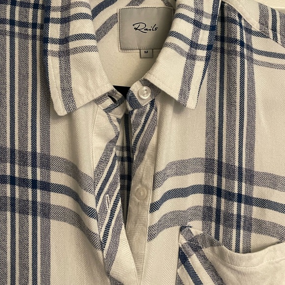 Rails Hunter Button Up in Powder Sky - Picture 6 of 7